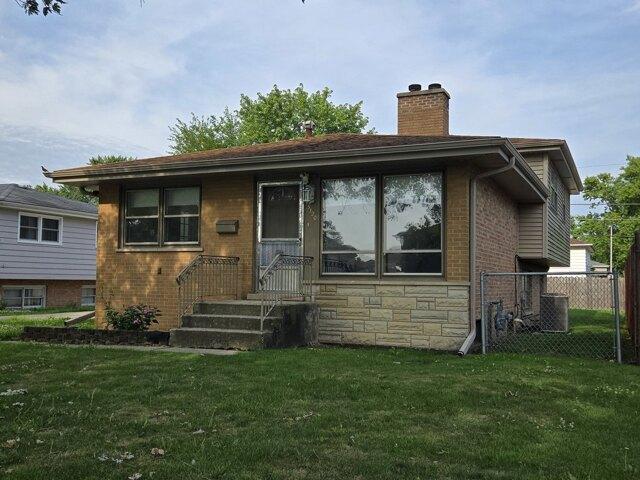 House for sale in Midlothian, Illinois