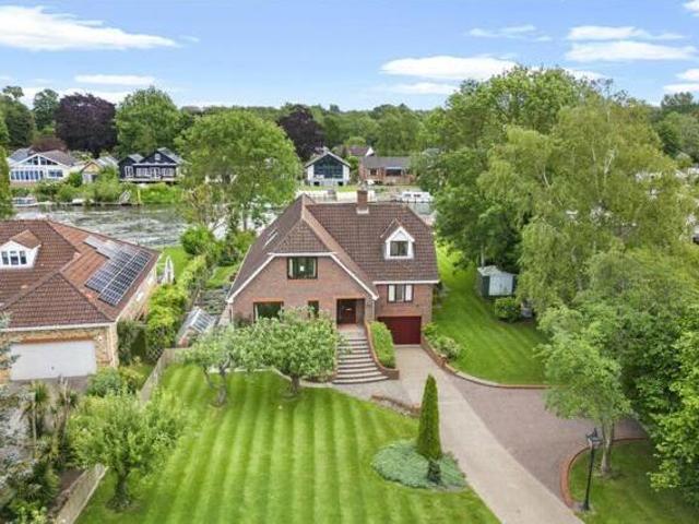 House for sale in Weybridge, Elmbridge