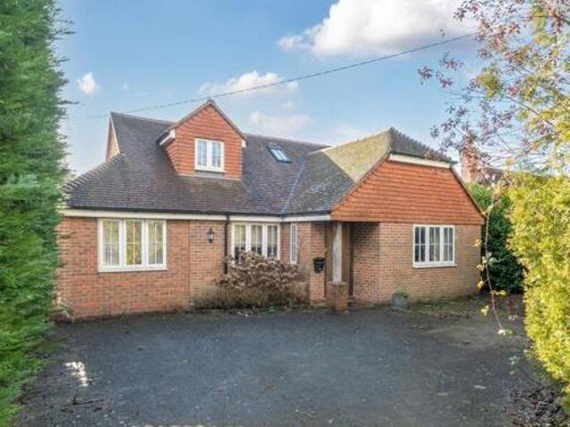 House for sale in Fole, Surrey