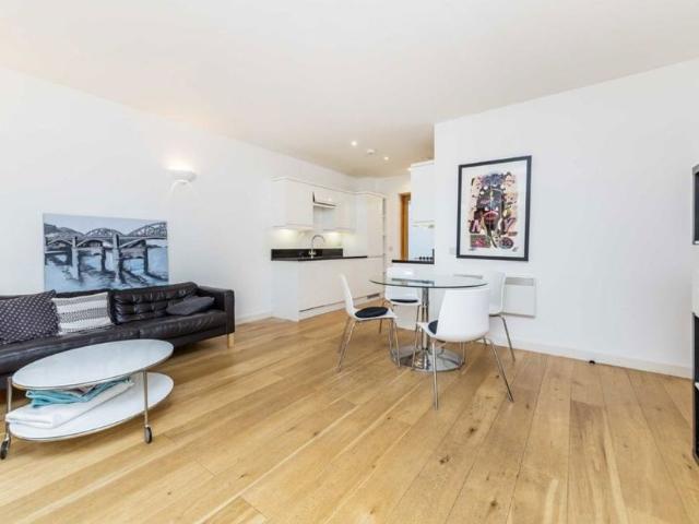 Apartment for rent in Hammersmith, Greater London