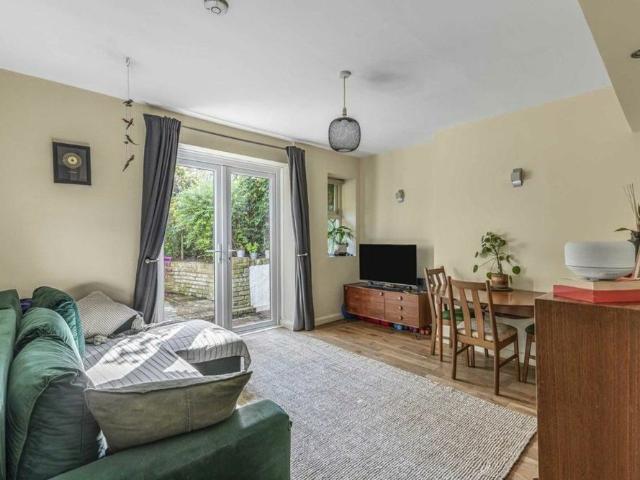 Apartment for rent in Hammersmith, Cat Hill