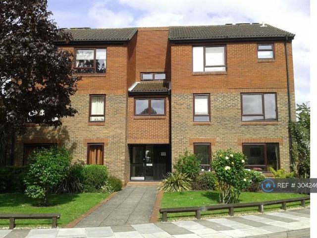 Apartment for rent in West Kensington, Greater London