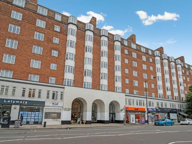 Apartment for rent in Brook Green, Greater London