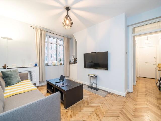 Apartment for rent in London Borough of Hammersmith and Fulham, Greater London