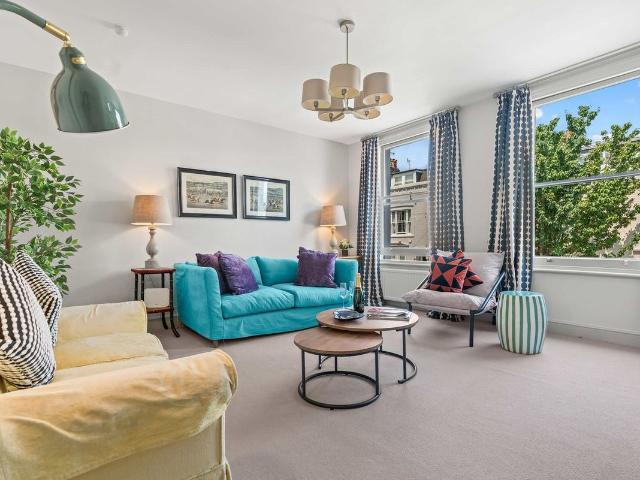Apartment for rent in Brook Green, Greater London