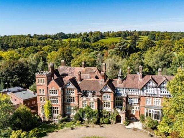 House for rent in Lyons, Greater London