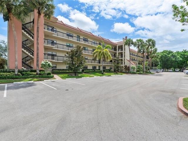 Condo for sale in Coconut Creek