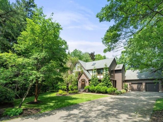 House for sale in Chestnut Hill, Brookline