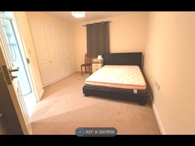 Room for rent in Charlton Hayes, Patchway