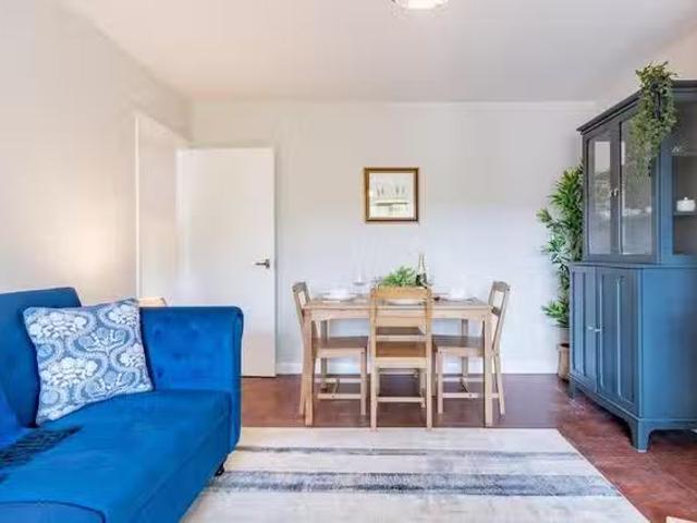 Apartment for rent in Navestock Side, Essex