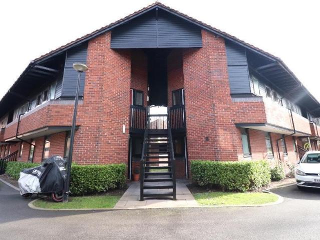 Apartment for rent in Warrington