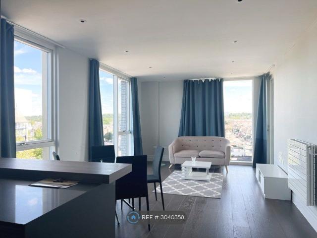 Apartment for rent in Norbiton, Greater London