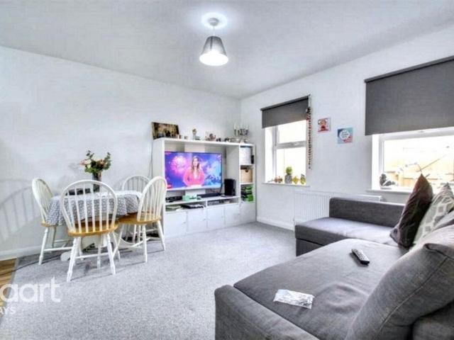 Apartment for rent in Badgers Dene, Grays