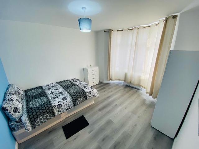 Room for rent in Badgers Dene, Grays