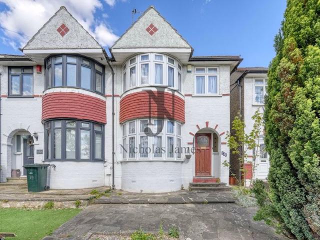 House for rent in Brunswick Park, Greater London