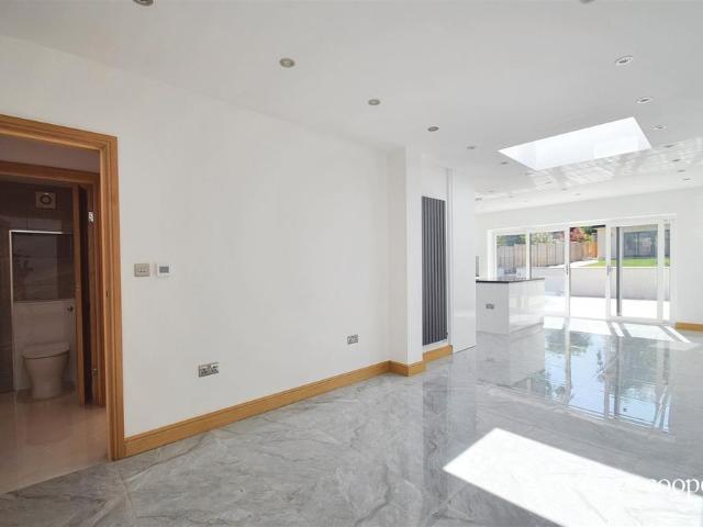House for rent in Watford Rural, Batchworth