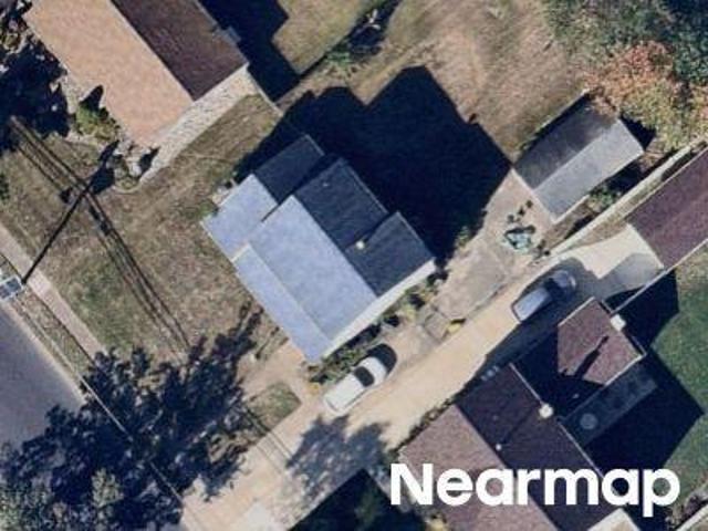 House for sale in Audubon
