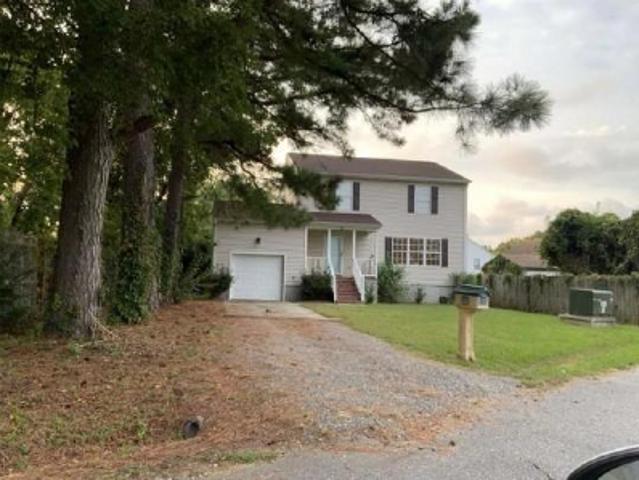 House for sale in Sherwood Park West, Hampton
