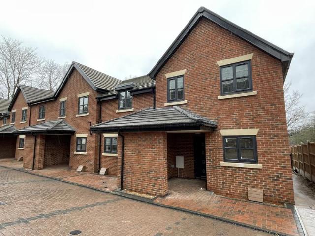 House for rent in East End, Rushmoor