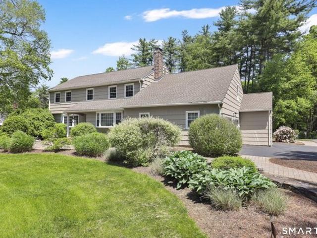 House for sale in Simsbury, Connecticut