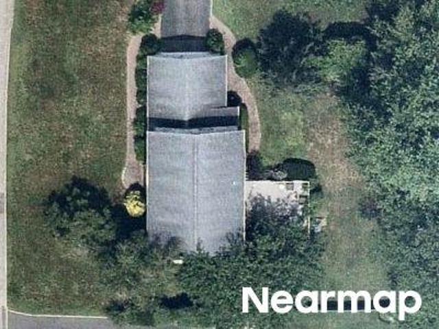 House for sale in Bay Shore, New York