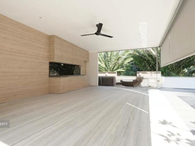 Detached House for sale