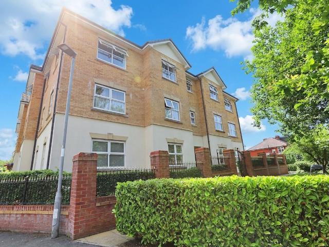 Apartment for rent in Park Lane, Bury