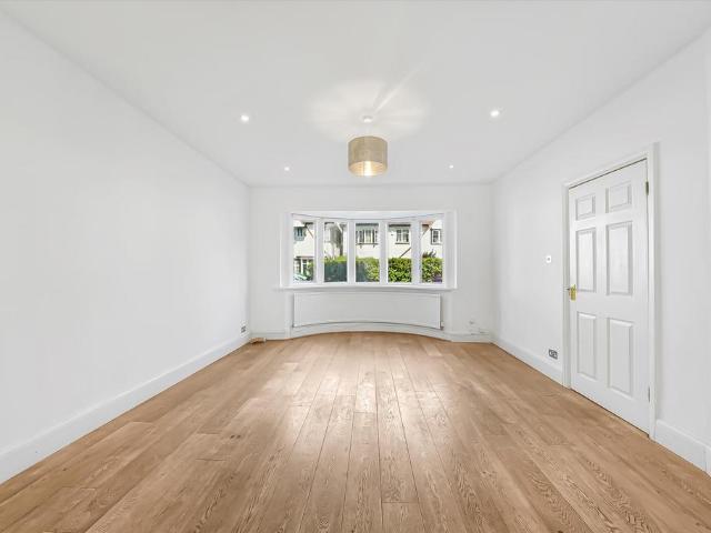 House for rent in Temple Fortune, Greater London