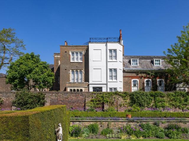 House for rent in Vale of Health, West Hampstead