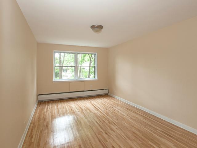Apartment for rent in St. Leonard's, Quebec