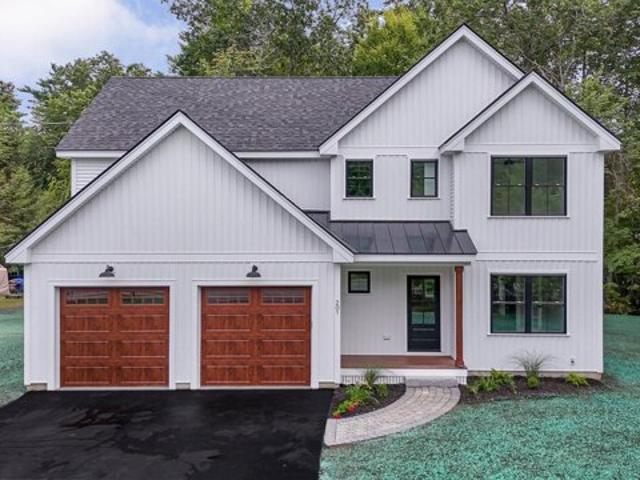 House for sale in Derry, Rockingham County