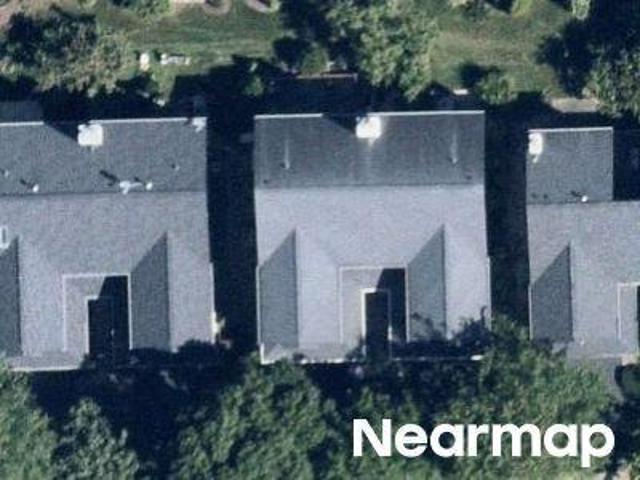 Condo for sale in Westmont, Illinois