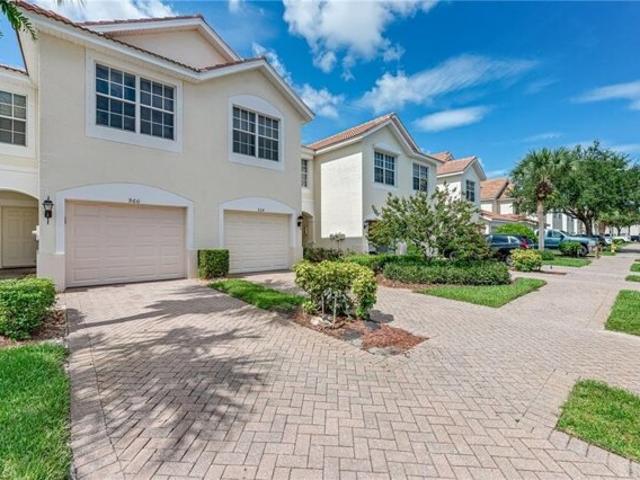 House for sale in Naples House for sale in Naples