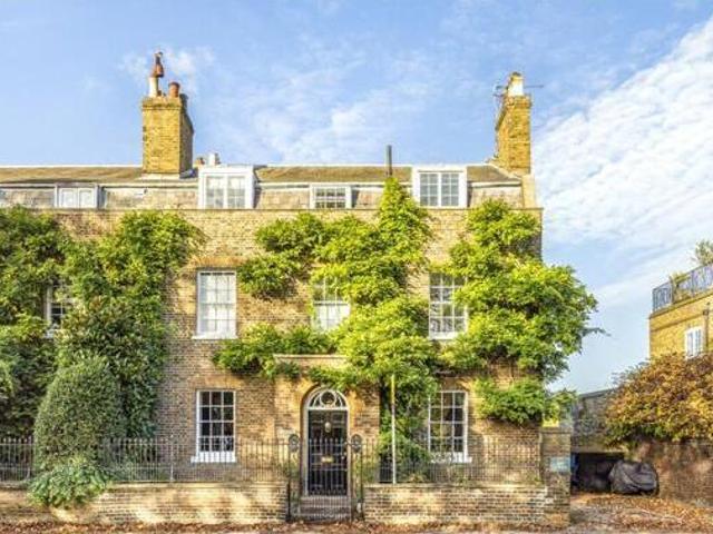House for sale in Blackhills, Surrey