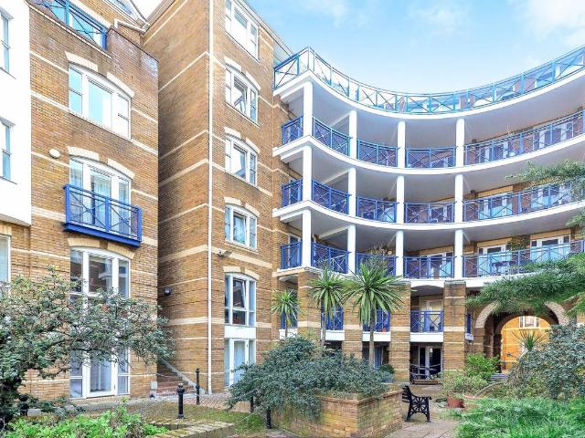 Apartment for rent in Rotherhithe, Greater London