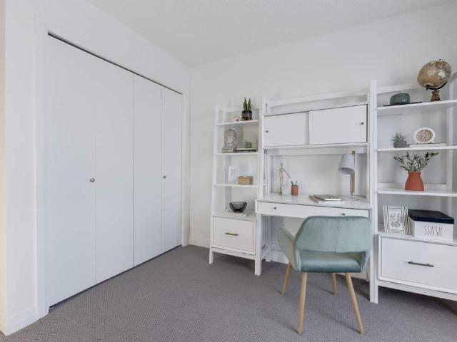 Apartment for rent in Wedgewood, Alberta