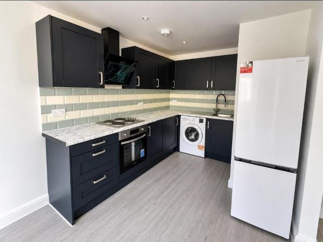 Apartment for rent in Hampton Hill, Greater London