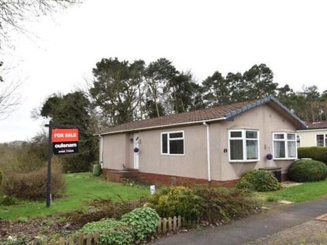 House for sale in Crookhill, Worcestershire
