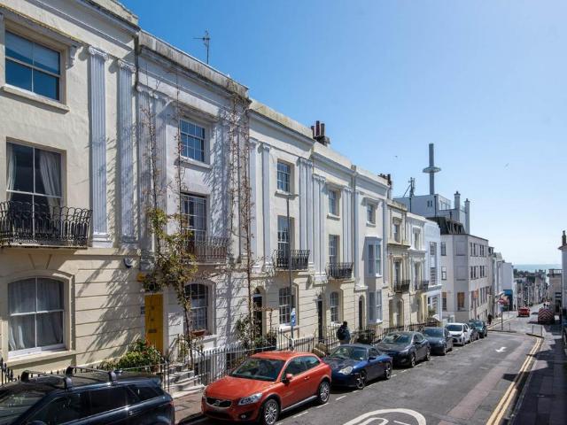 Apartment for rent in Brunswick, Brighton & Hove