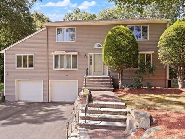 House for sale in Sharon, Norfolk County