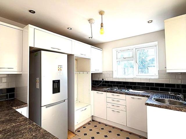 House for rent in Loxford, Seven Kings