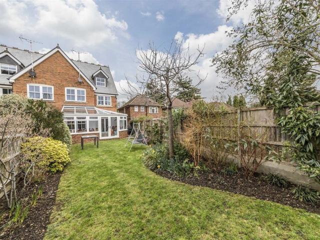 House for rent in Hampton Hill, Greater London
