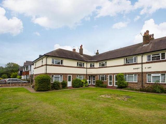 House for sale in Twickenham, Greater London
