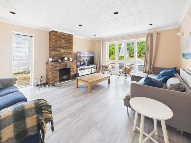 House for rent in Strawberry Hill, Greater London