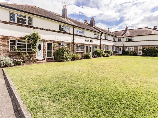 House for rent in Strawberry Hill, Greater London