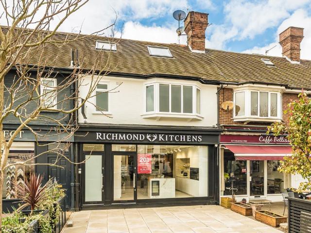 Apartment for rent in Hampton Hill, Greater London