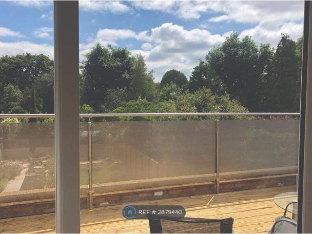 House for rent in Strawberry Hill, Greater London