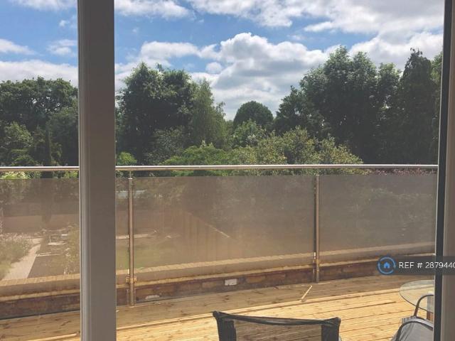 House for rent in Strawberry Hill, Greater London
