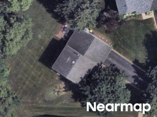 House for sale in Mchenry, Illinois