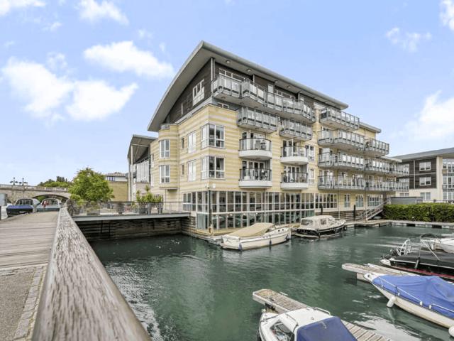 Apartment for rent in London Borough of Richmond upon Thames, Greater London